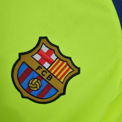 Retro FC Barcelona 2005-2006 away