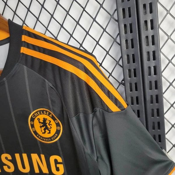 Retro Chelsea FC 2010-2011 away