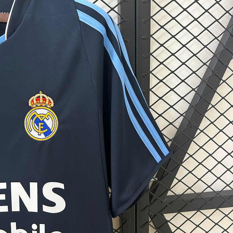 Retro Real Madrid 2003-2004 away