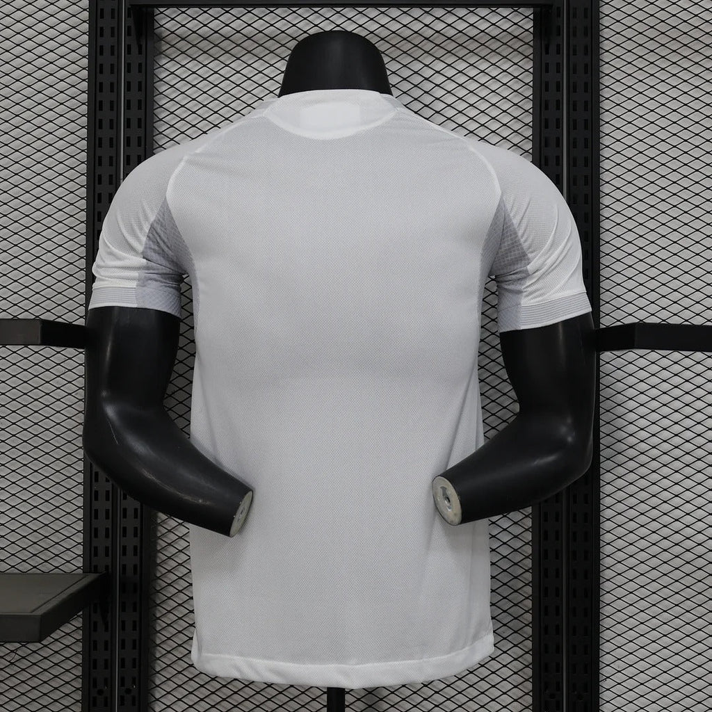 Real Madrid 2025-2026 home player